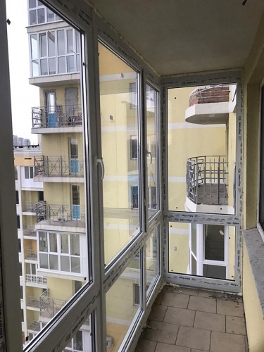 Французький балкон, французьке скління, французька лоджія_1